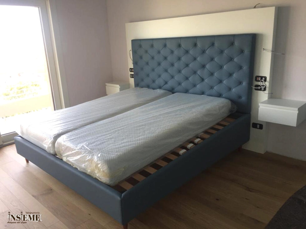 Letto in pelle realizzato dalla Falegnameria Insieme di Sassuolo (MO)